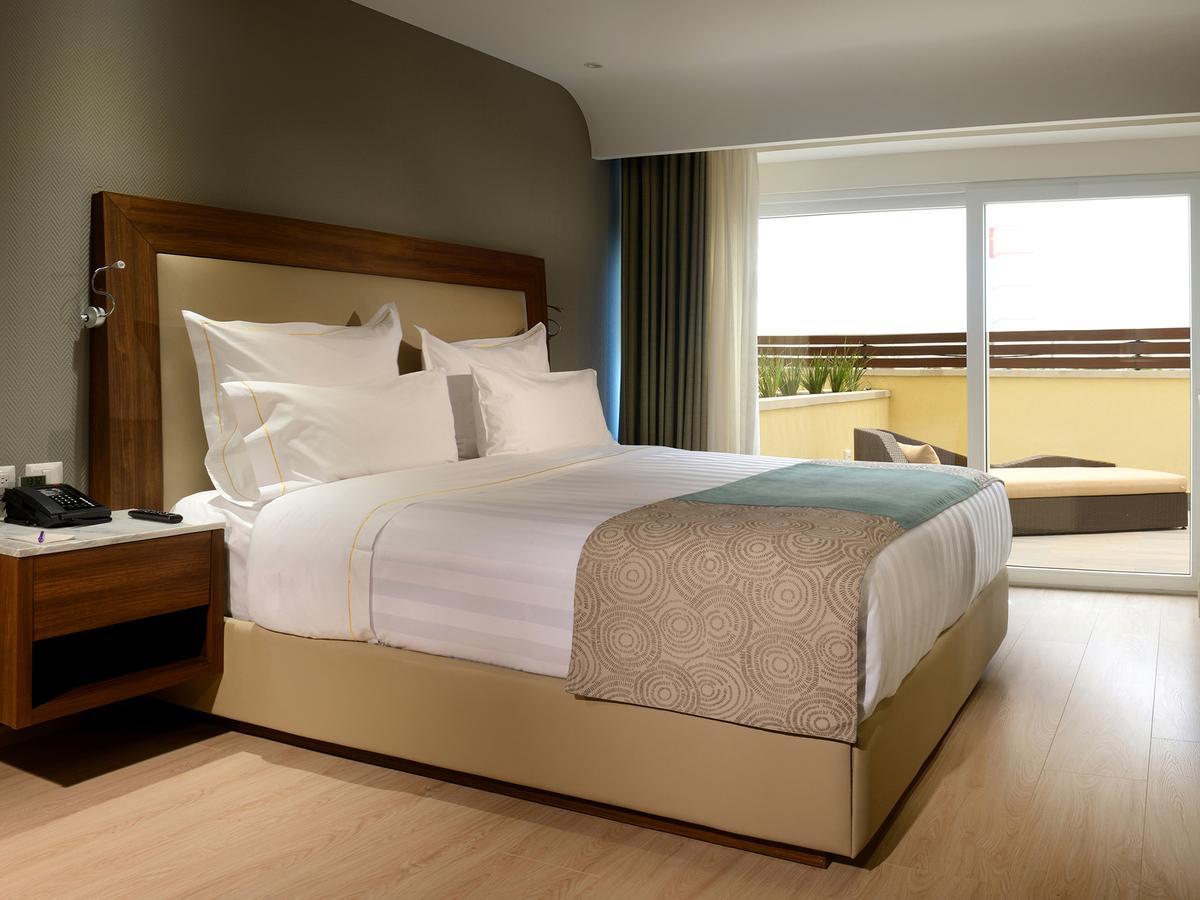 Hs Hotsson Hotel Irapuato Kültér fotó